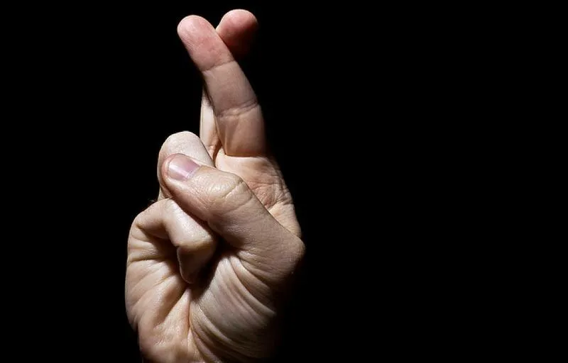 Emocjonujące kłamstwo: wnikliwa analiza fabuły i recenzje spektaklu