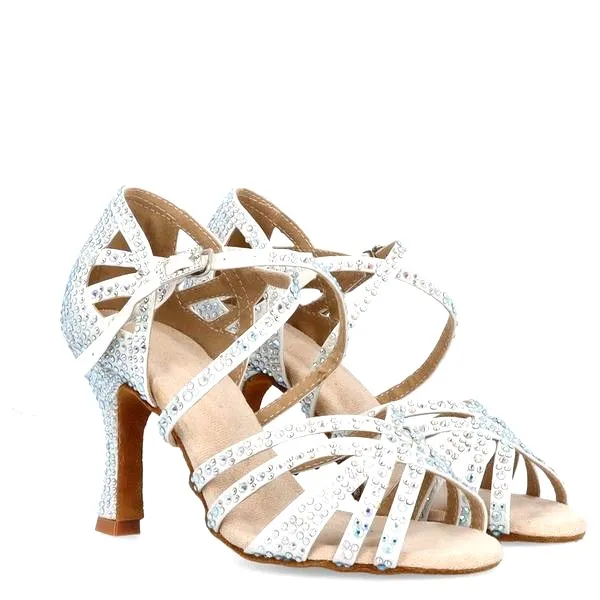 Gdzie kupić buty do tańca? Sprawdź najlepsze miejsca na zakupy!