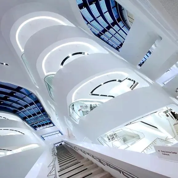 Kto stoi za projektem muzeum sztuki nowoczesnej w Warszawie? Odkryj architekta tej wyjątkowej budowli