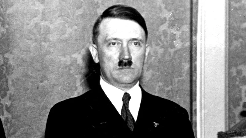 Malarstwo Hitlera: Odkryj zaskakujące dzieła i ich nieoczywiste znaczenie w historii