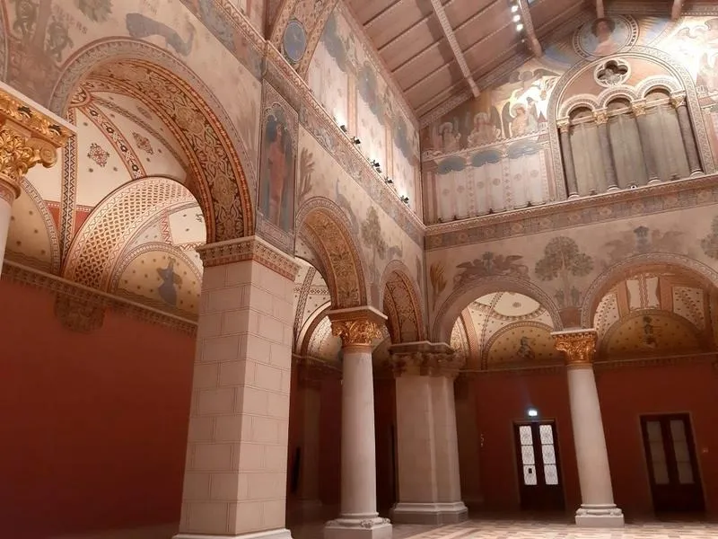 Odkryj Muzeum sztuk pięknych w Budapeszcie: fascynująca historia, zachwycająca architektura i co warto zobaczyć