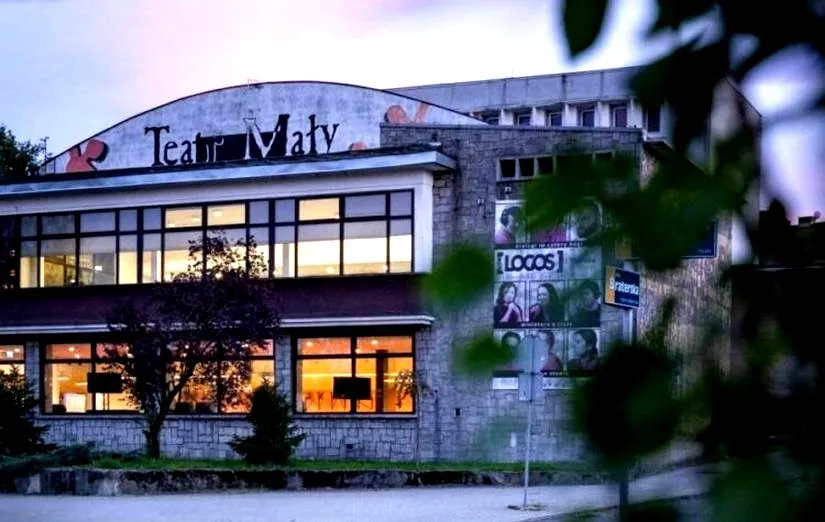 Odkryj Teatr Mały w Manufakturze: fascynująca historia, różnorodny repertuar i informacje o biletach na spektakle
