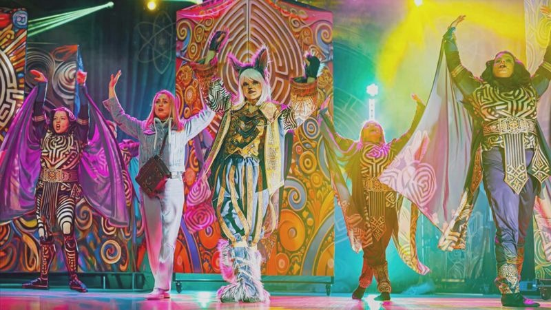 Teatr – karta pracy dla przedszkolaków z kreatywnymi zadaniami