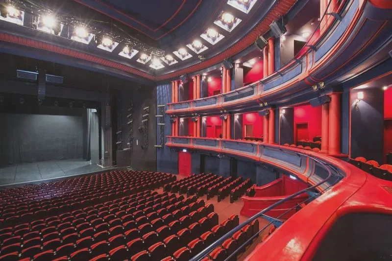 Widok z loży w Teatrze Roma: najlepsze miejsca i wskazówki przed wizytą
