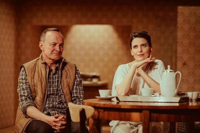 Wujaszek Wania w teatrze polskim: odkrywamy obsadę tego niezwykłego spektaklu