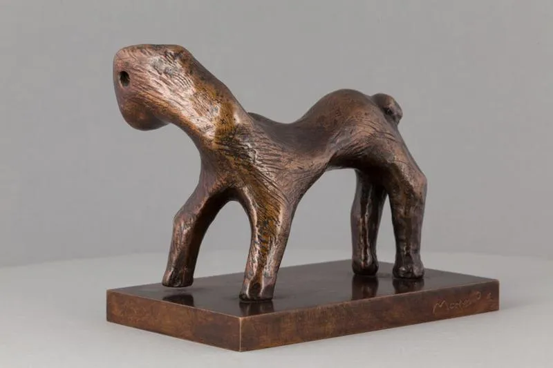 Henry Moore rzeźby