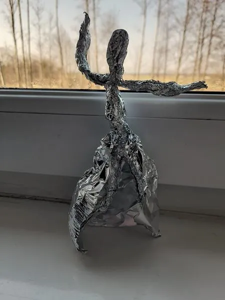 Rzeźby z folii aluminiowej